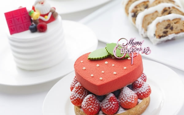 ホテル日航アリビラ 昨年大ヒットしたキュートなケーキ フレサ がクリスマスケーキになって再登場 沖縄経済新聞